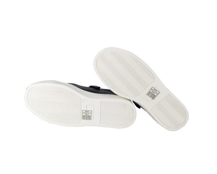 Sneaker in pelle con lacci e zip