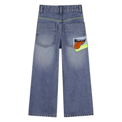 Pantalon denim con patch ricamato sul retro