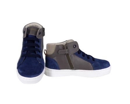 Sneaker alta in pelle e camoscio con lacci