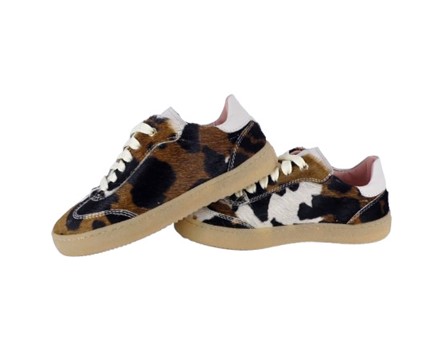 Sneaker in cavallino con lacci