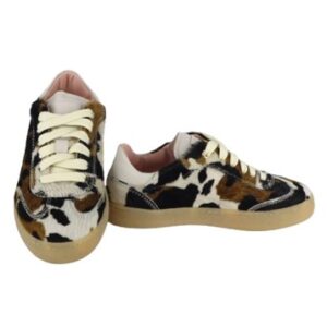 Sneaker in cavallino con lacci