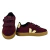 Sneaker in pelle scamosciata con doppio velcro