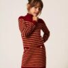 Vestito a lupetto in maglia