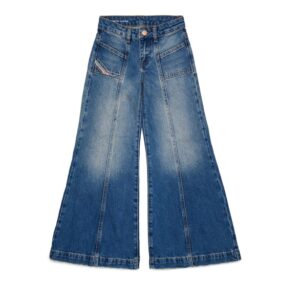 Pantalone in denim a zampa