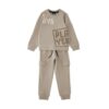 Completo felpa con stampe e pantalone cargo