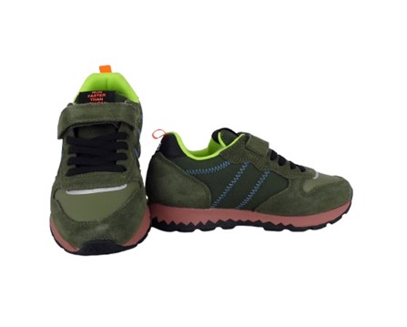 Sneaker bassa in camoscio e tessuto con velcro e lacci