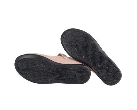Ballerina in caposcio con clip