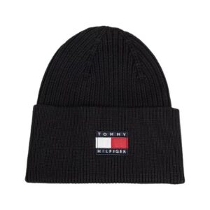 Cappello a costine con risvolto e logo