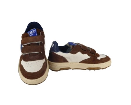 CD736509E6E6233F52A765DFA1BF06CA_ Sneaker in pelle e camoscio con doppio velcro