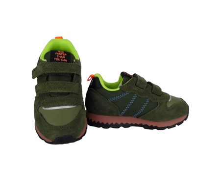 Sneaker bassa in camoscio e tessuto con doppio velcro