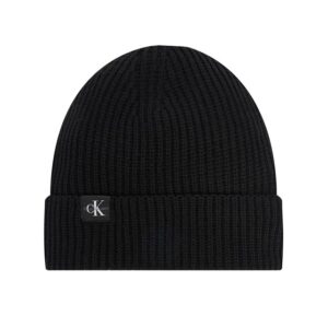 Cappello a costine con risvolto